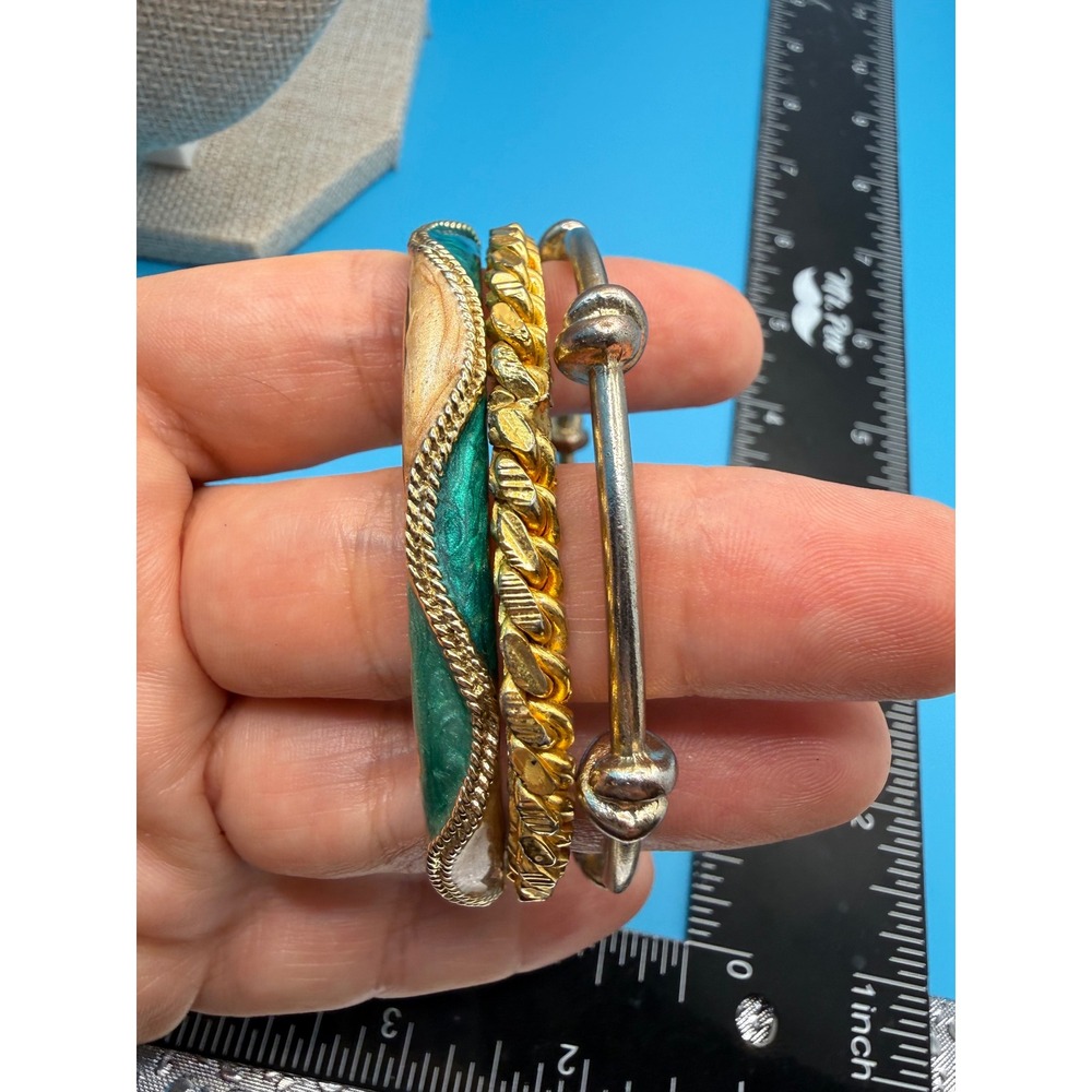 Vintage Bangle Bracelet Set Gold Silver Tone Twisted Rope Knot Green Enamel 3pc